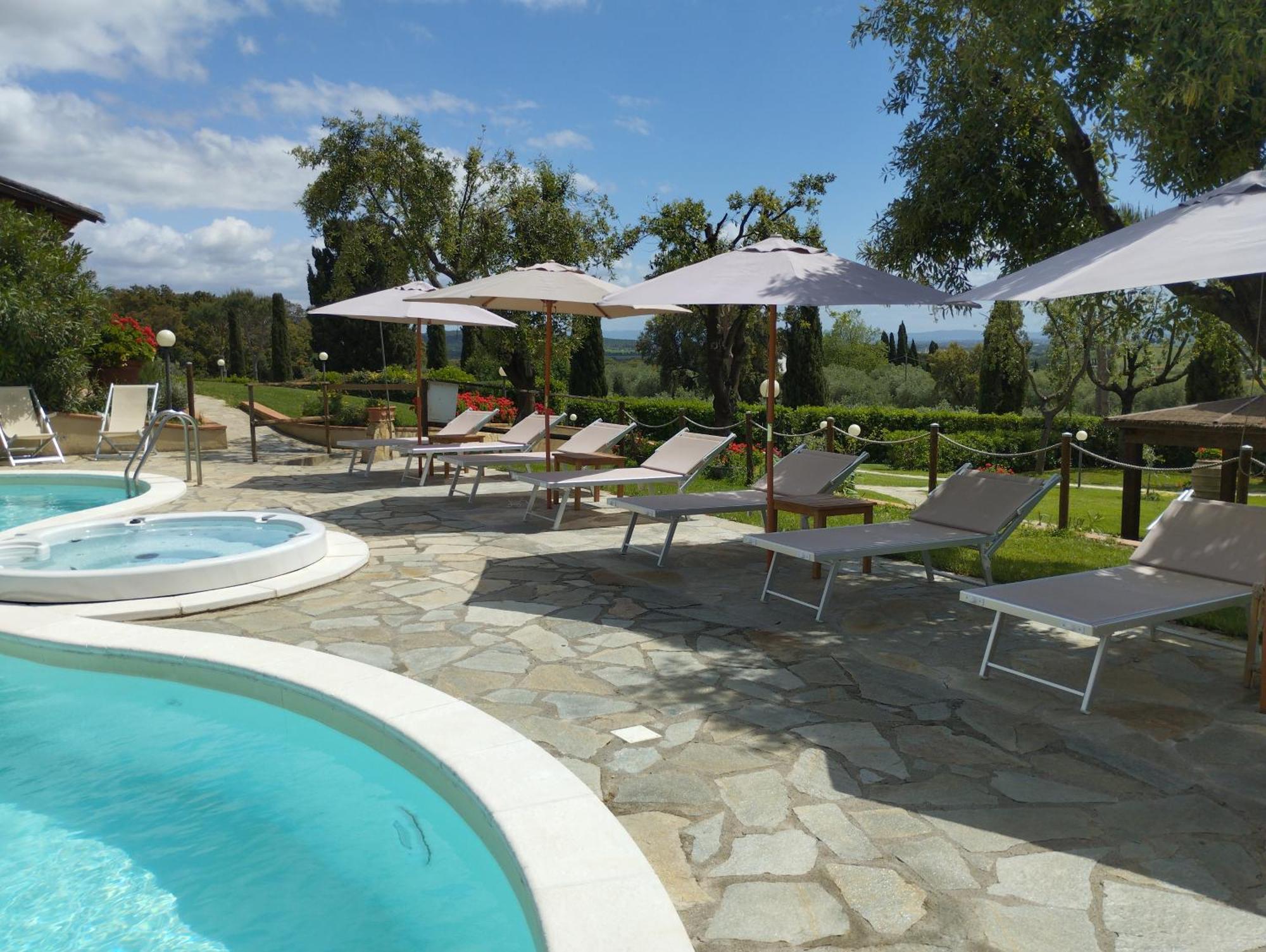 Agriturismo La Luciana Кастільйоне-делла-Пеская Екстер'єр фото